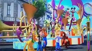 Kinect Disneyland Adventures - Mickey's Soundsational Parade ''My Favorite Parade Float'' (2011)