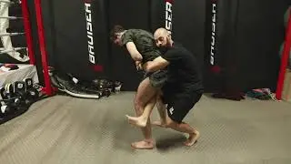 DERRIBO MMA DESDE LA ESPALDA - TÉCNICAS DE MMA 🥊🤼‍♂️🥋 [Alberto del Campo]