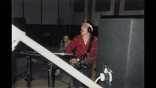 RED HOT CHILI PEPPERS - SUBWAY TO VENUS (INSTRUMENTAL)