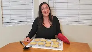 Kitchen Essentials Amazon - Wire Cooling / Baking Rack