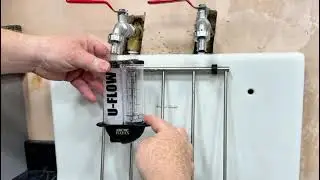 How to measure water flow using the Arctic Hayes Weir cup U Flow Gauge