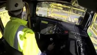 Cat&reg; Underground Loaders: Know Your Options &mdash; Ride Control
