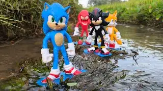 Sonic and Friend/Sonic Shadow/Were Hog/Knuckles/Metal Sonic/Sonic Hedgehog/Tails/Super Shadow/Eggman