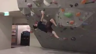 Departing from our home gym | White boulder #1 Grade 6c 7a | V5 V6 @ Kei Boulderhal | Amersfoort NL