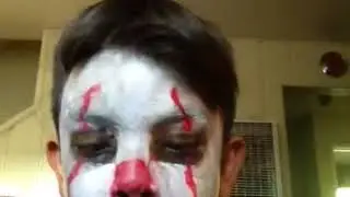How to look like pennywise from IT