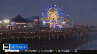 Lighting up the Pacific Wheel on the Santa Monica Pier