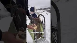 acum prinde 100km la ora 😲😲 viteza maxima #romania #sanius #copilarie #zapada #snow #sanie
