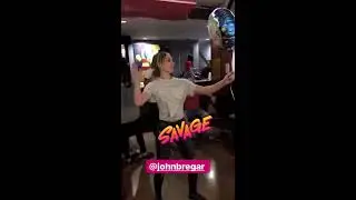 Laura Vandervoort w/ friends at the John Bregar&acute;s Bowling Bday party, L.A. (March 01, 2018)