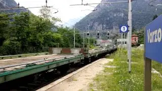 Re 465 008-1 BLS CON CARRI MERCI + ROLA RALPIN IN TRANSITO - VARZO (VB) 27 - 6 - 2015.