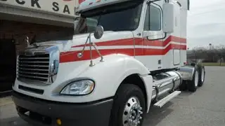 2007 Freightliner CL12064ST Pre-DPF, 515 HP Detroit Engine