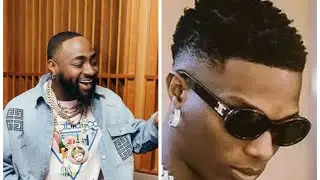 UNEXPECTED INTERRUPTION👀😳! Fast talker crashes #davido and #wizkid debate #musicdebate #viralvideo