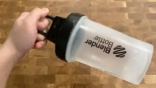 BlenderBottle Classic V2 Shaker (Clear/Black 20oz)