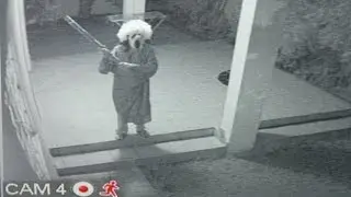 CRAZY CLOWN ATTACK  - CAUGHT ON CAMERA !!!
