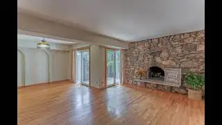 1507 Columbia Ct. - Elk Grove Village