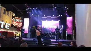 PRESENTING: Roxy Gunn Project on Fremont St., Experience, Nov. 2021  - in 4K