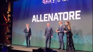 VIDEO SHOW NM - Best Coach, Conte at the Gran Gala del Calcio
