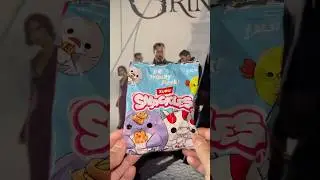 Игрушка-утконос Sonic Wacky Pack Zuru Snackles Peach!