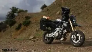 Aprilia Dorsoduro 750 trail riding