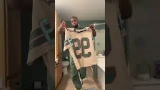 It&rsquo;s Sunday! What we wearing that ?