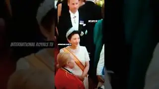 ARRIVING AT STATE BANQUET #britishroyalfamily #catherineelizabeth