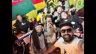 Fyah Babylon & Muffin Seif en Templo Restaurant