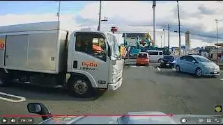 117.バイパス～スーパーの駐車場で、入り口近くの争奪戦1～笑～。群馬帝国の日常。中華激安ドラレコ。たまに米軍ラジオON