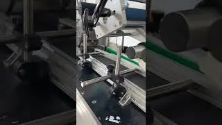 Fully automatic double sided flip labeling machine, flat labeling machine