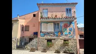 Azzinano Fraz. di Tossicia (TE) - Borgo dei Murales