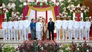PEDANG PORA / JAJAR KEHORMATAN MAYOR LAUT (E) AYI TAUFIK