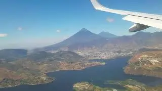 Vista aerea de la capital de Guatemala. Aterrizando en el aeropuerto La Aurora