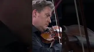Krist&oacute;f Bar&aacute;ti plays Paganini: Violin Concerto No. 2 in B Minor, Op. 7: III. Rondo, 'La Campanella'