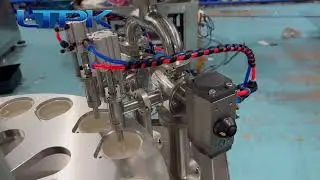 Automatic filling and sealing machine for cup/box