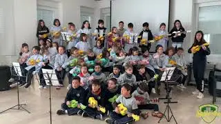 Imagine - John Lennon amb ukelele. 3r i 4t d'Educació Primària.