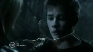 Falling Skies (The 2nd Mass - THIS IS WAR) (HD)