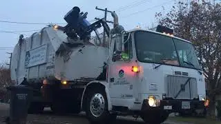 The WXLL Volvo Co Collector Revving Pt.1 -Garbage Truck