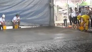 Superflat Demo 01 - laser screeding & floor hardener Sika Chapdur
