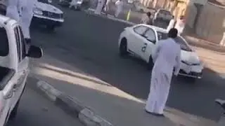 Crazy driving by arabi at Saudi Arabia #lockdowntime #quarantine #cardrift