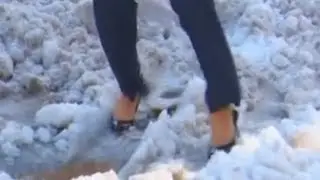 New Yorkse straten vol sneeuw en smurrie