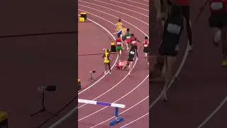 George Beamish rises after a fall 😳 #worldathleticschamps #athlete #crash #newzealand