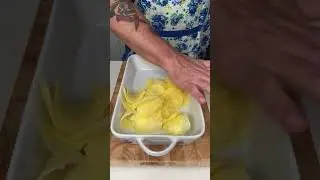 Easy 5 Ingredient Meat and Potato Casserole #drewcooks #EasyRecipe #meatandpotatoes #casserole