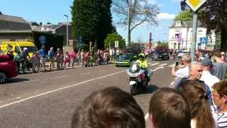 Het peloton Giro d'Italia door centrum Tiel