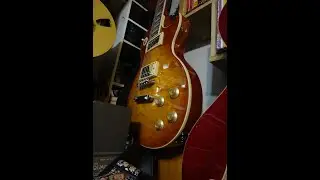 Simul-Sync Thunderous Gibson Les Paul