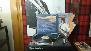 Santana &ndash; Moonflower - D2  Transcendance 5:09 - Label: Columbia &ndash; C2 34914,/1977
