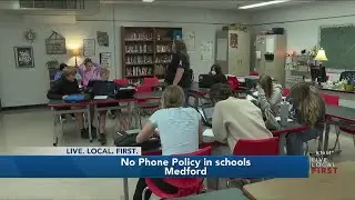 Students, staff react to no #cell phone policy at #Medford schools