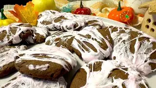Last-Minute Halloween Treats 🎃 | Easy Spiderweb Cookies Recipe