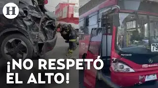 &iexcl;Primer percance tras cierre de L&iacute;nea 9! Auto particular choca con metrob&uacute;s de apoyo a usuarios