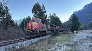 Black Gold!!! CN 743 (Tank Train) @ Yale BC Canada 17JAN26 ES44AC 3805 Leading