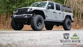 2022 Jeep Gladiator Willys in Sting Grey - 3.5