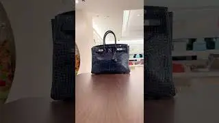 🛍️🛍️ Shop authentic preloved luxury bags at Maxuria.com ✨✨✨