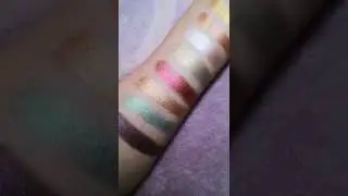*Best affordable shimmer eyeshadow palette swatches*₹250 #makeup #youtubeshorts #shorts